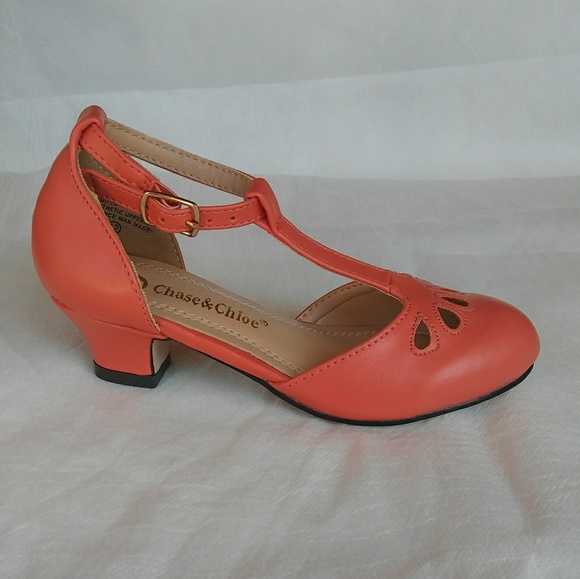 coral color dress shoes